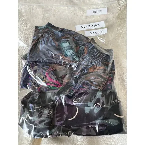 3 Vintage Abstract Purple & Blue Silk Neckties Floral Geometric Men’s Tie Lot - Picture 10 of 12